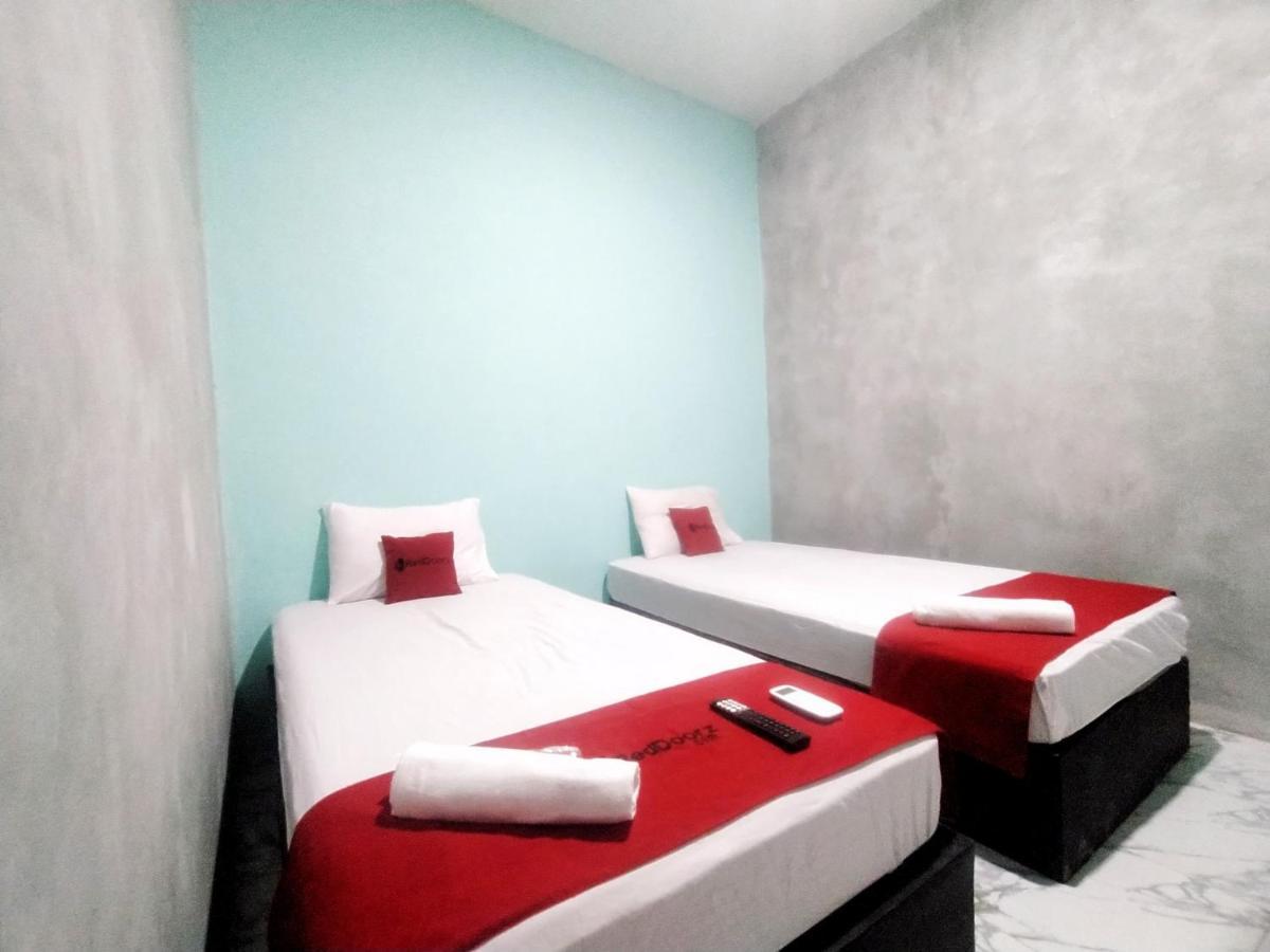 Hotel Reddoorz Syariah Near Exit Tol Bojong