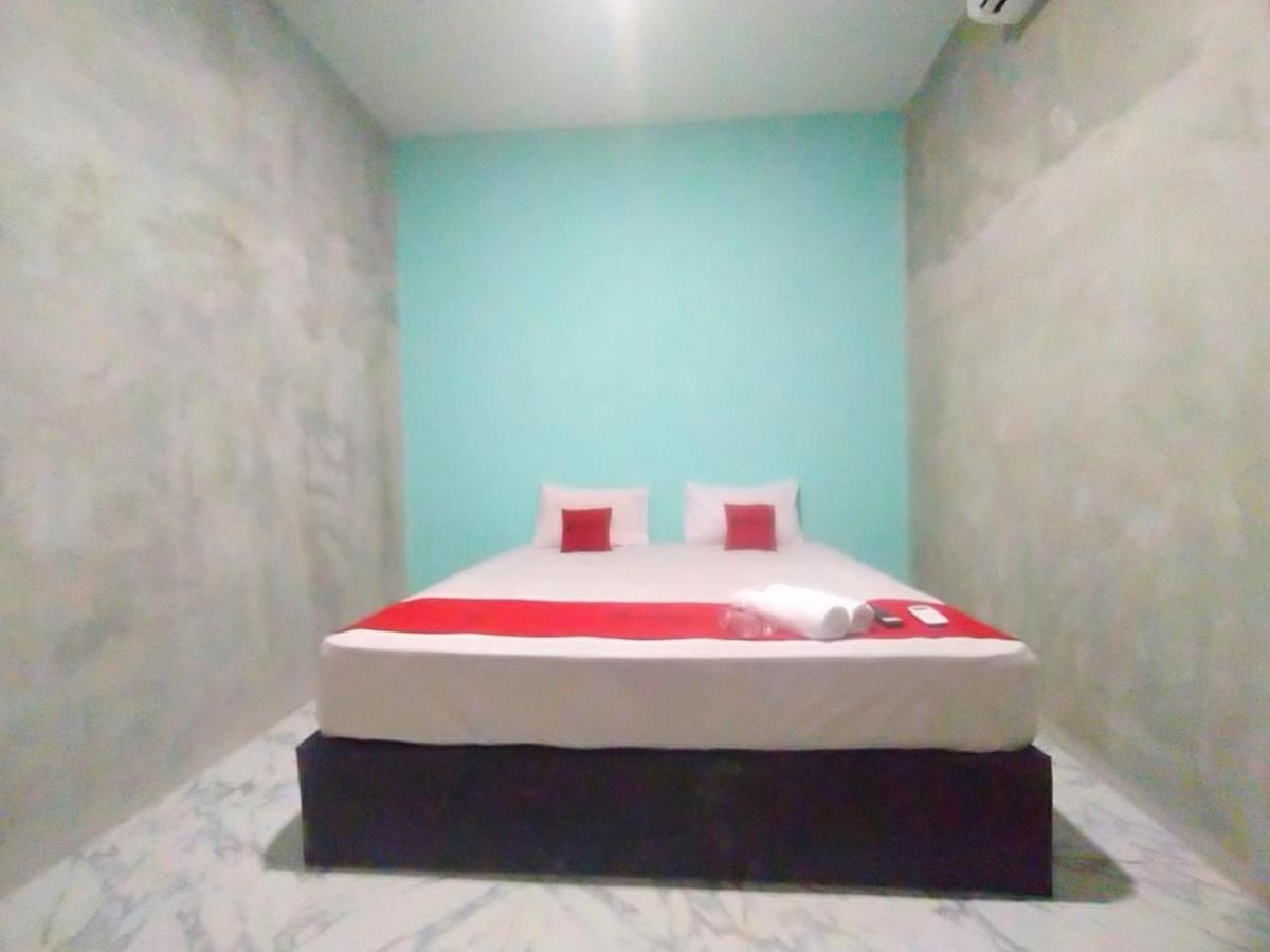 Hotel Reddoorz Syariah Near Exit Tol Bojong *