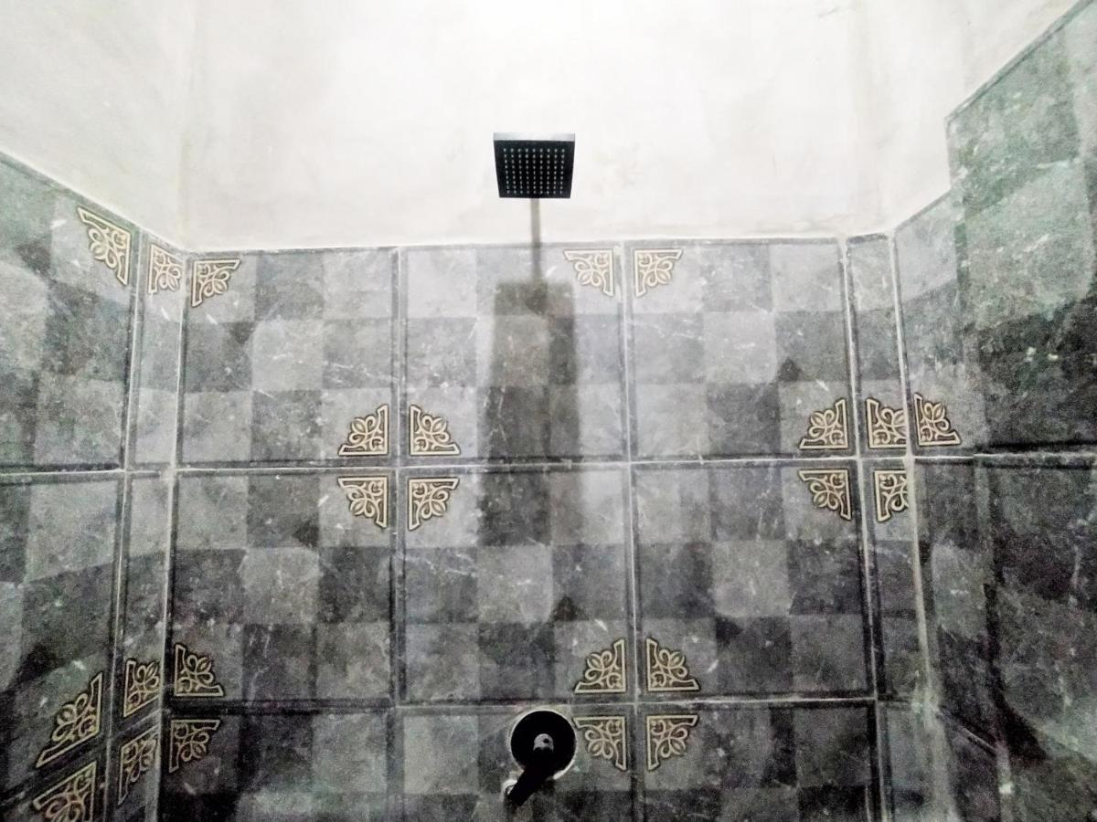 Reddoorz Syariah Near Exit Tol Bojong * Pekalongan